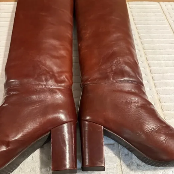 Stuart Weitzman Toujours Brown Mahogany Leather Tall Boots size 5. NWT