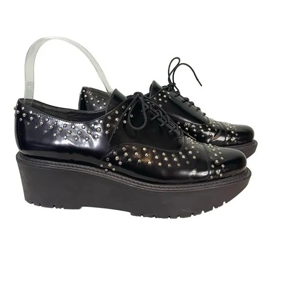 Stuart Weitzman Womens Black Patent Leather Platform Studded Lace Shoes Size 7.5