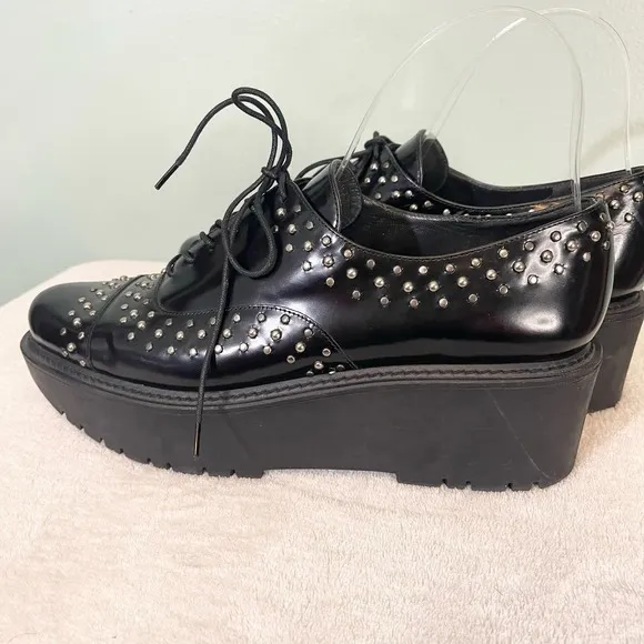 Stuart Weitzman Womens Black Patent Leather Platform Studded Lace Shoes Size 7.5