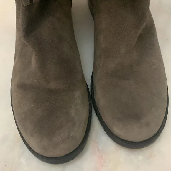 Stuart weitzman zippered knee high boots suede swinglow fringe boots size 6M