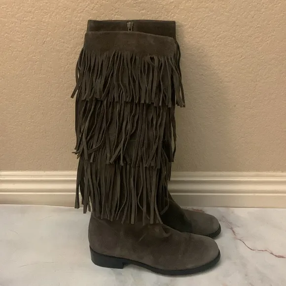 Stuart weitzman zippered knee high boots suede swinglow fringe boots size 6M