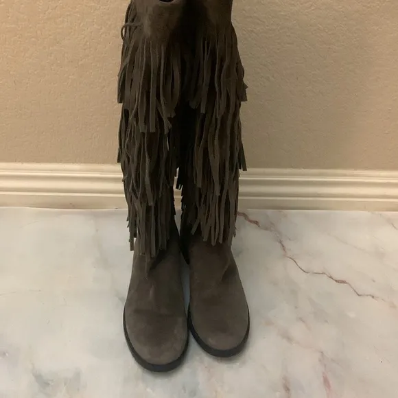 Stuart weitzman zippered knee high boots suede swinglow fringe boots size 6M