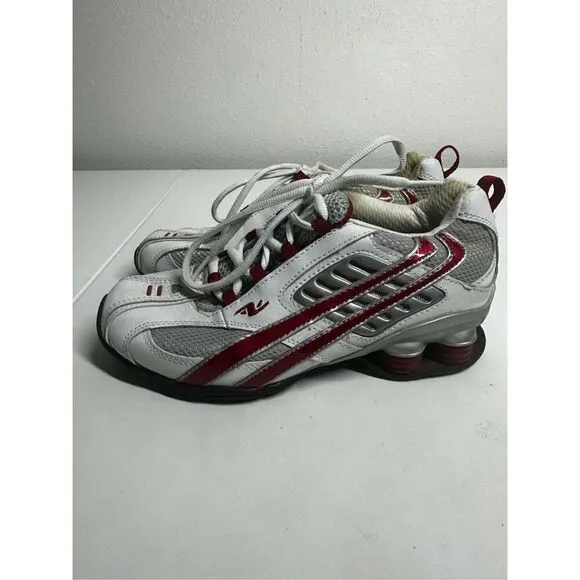 Super Rare Athletic Works Women’s Diva White Red Gray Shoes Size 6,5