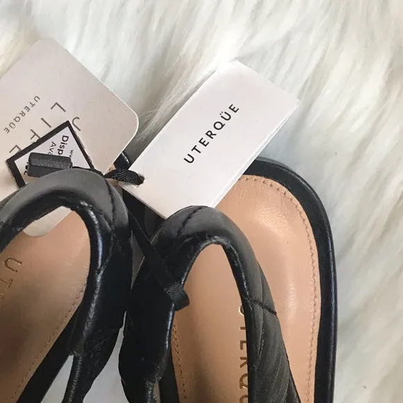 Sz 5 U.S. | Zara | Black Flats Slip-On Sliders Sandals ZARA/UTERQUE💋