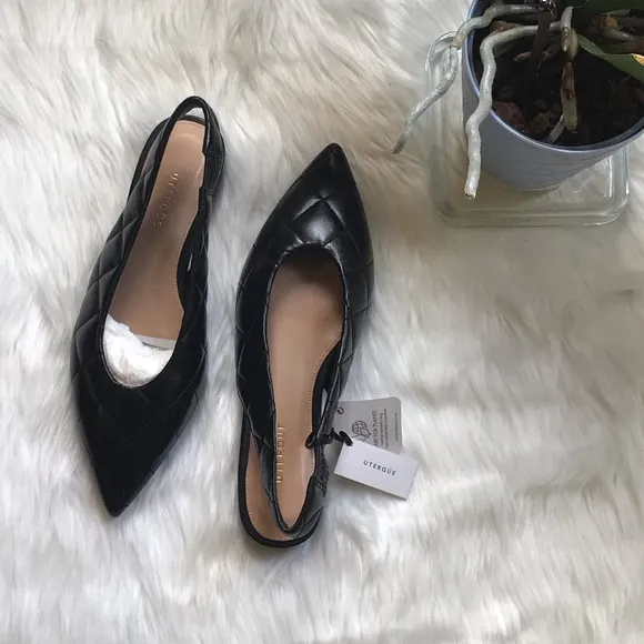 Sz 5 U.S. | Zara | Black Flats Slip-On Sliders Sandals ZARA/UTERQUE💋