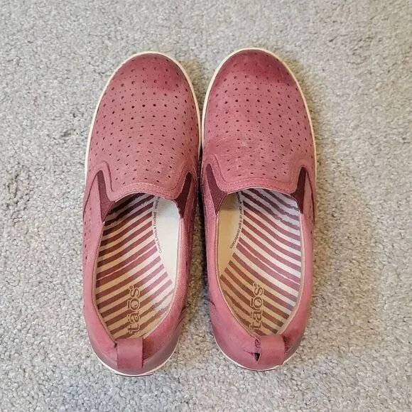 Taos Court Women's Leather Comfort Slip On Shoes Size 8