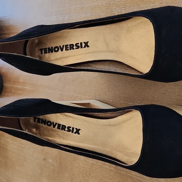 TENOVERSIX UNIQUE WOODEN VELVET SHOES