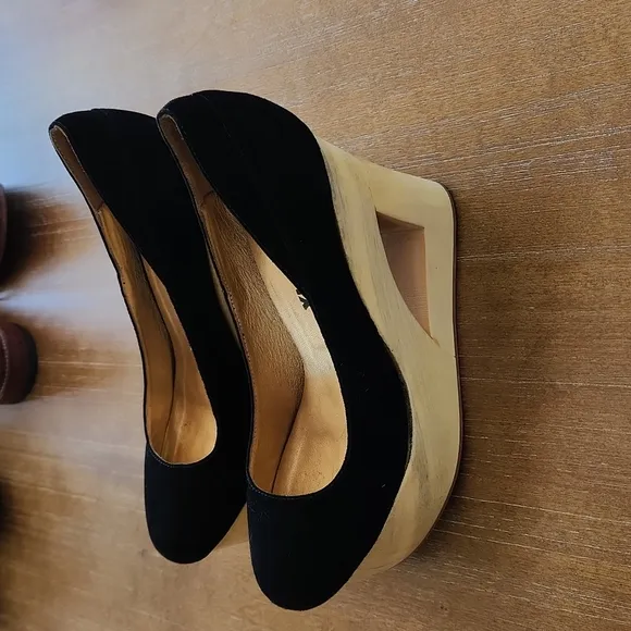 TENOVERSIX UNIQUE WOODEN VELVET SHOES
