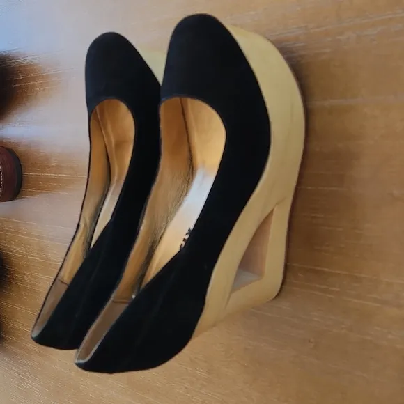 TENOVERSIX UNIQUE WOODEN VELVET SHOES