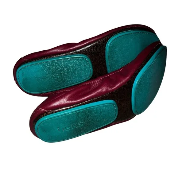 Tieks Burgundy Leather Ballet Flats size 7