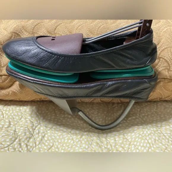 TIEKS by Gavrieli Slip-On Ballet Flats Shoes Black Leather Foldable Womens Sz 8