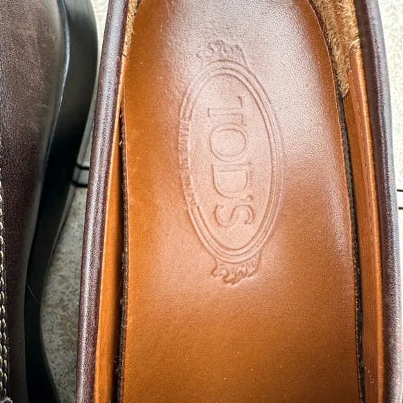 TOD'S Women's Brown Leather Driving Loafers Moc Square Toe Casual Shoes stitched