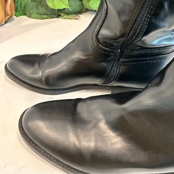 TOMMY HILFIGER Ivane Black Leather Boots with Sliver Monogram, EUC