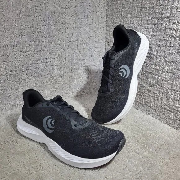 Topo Fli-Lyte 5 Men's US Size 10.5 US Black White Athletic Running Shoes