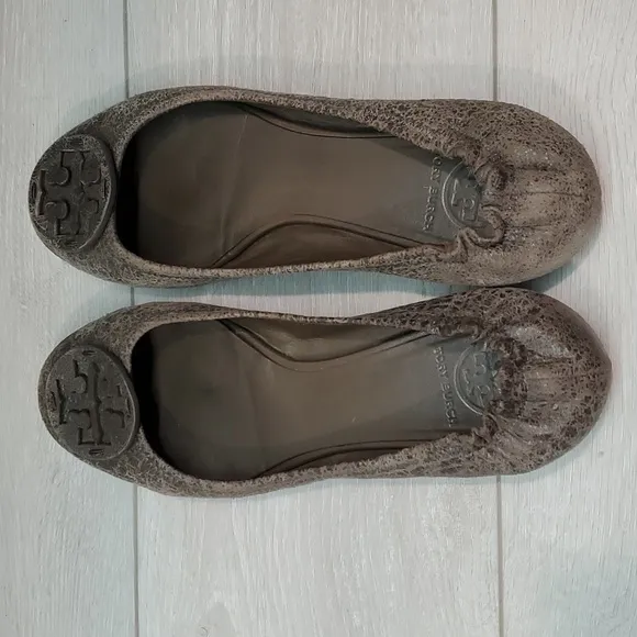 Tory Burch Womens Classic Reva brown distressed Leather Flats Ballet shoes sz 9M