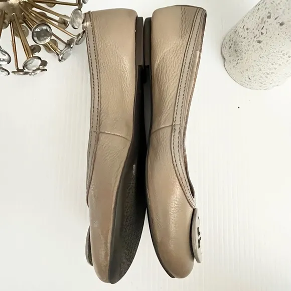 Tory Burch Women's Taupe  Ballet Flats Size 8