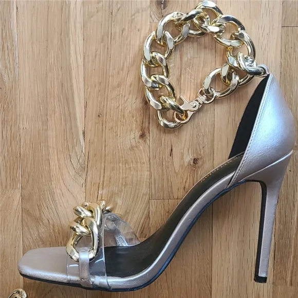 True Religion Milagros Chain Link Stiletto Heels Size 7.5