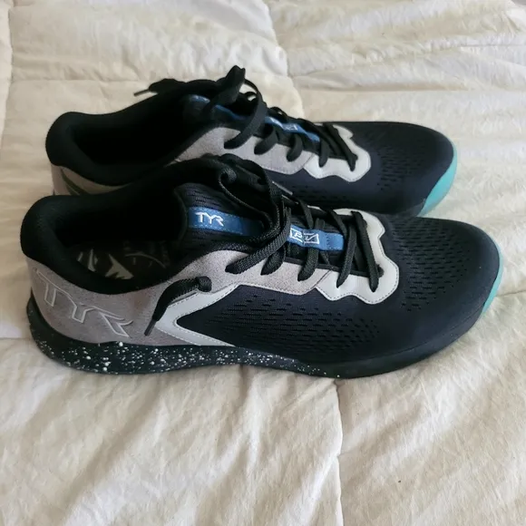 TYR Women's Black and Gray Athletic Shoes