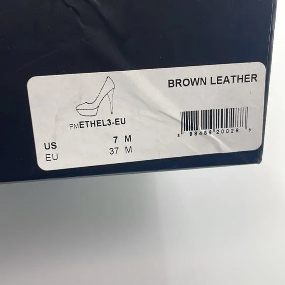 UEC Marciano tan &amp; black snake print platform shoes size 7 with box