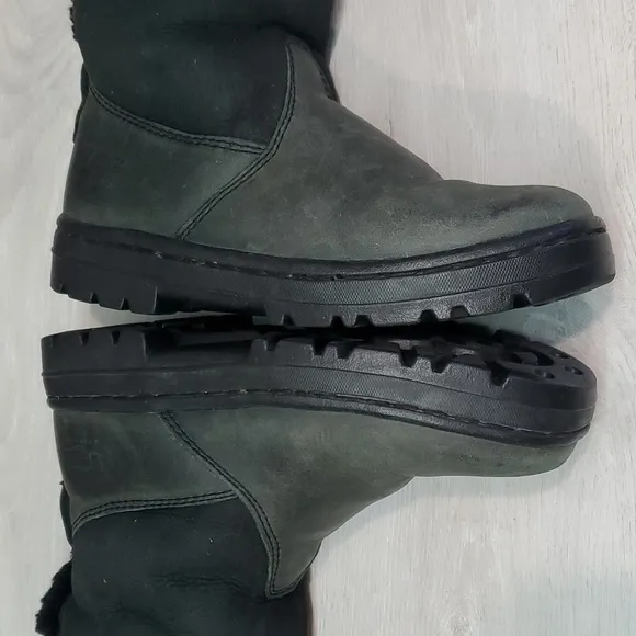 Ugg Australia Women Comfort 5303 Leather boots sheepskin shoes sz 5