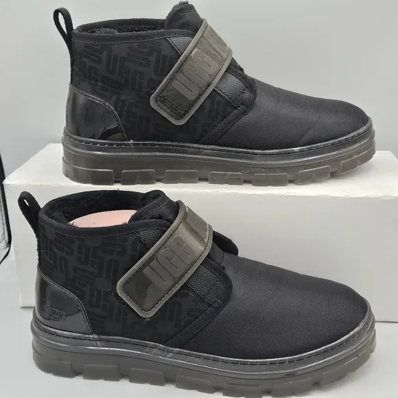 UGG NEUMEL CLEAR BLACK SUEDE SHEEPSKIN  lined ankle chukka Booties size 10