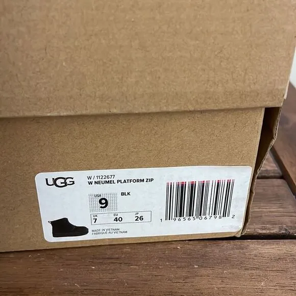 UGG Neumel Zip Platform Boots Black Women Size 9
