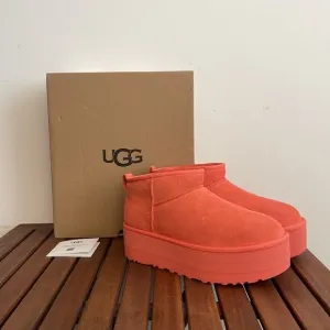 UGG Classic Ultra Mini Platform Boots Vibrant Coral USA Women Size 9/UK 7/EU 40
