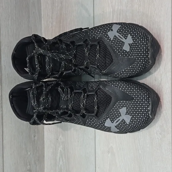 Under Armour Men The Rock  High Light  4501462039 Delta  Shoes Sneakers Sz 11.5