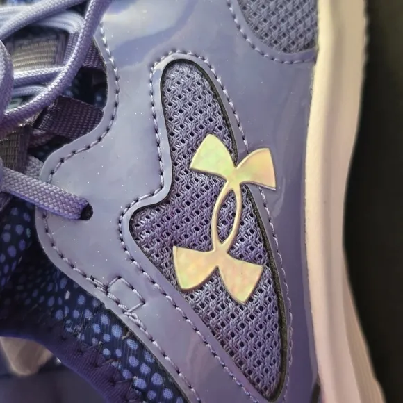 UNDER ARMOUR SIGNATURE GIRLS PURPLE ATHLETIC SHOES SIZE 6Y