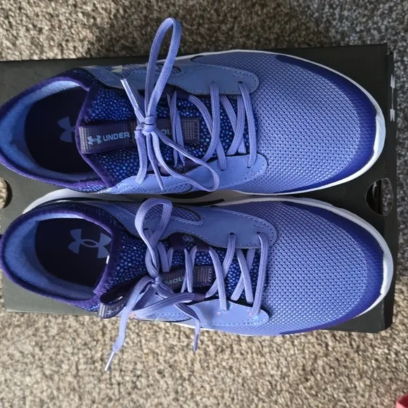 UNDER ARMOUR SIGNATURE GIRLS PURPLE ATHLETIC SHOES SIZE 6Y