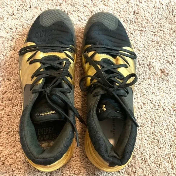 Under Armour Spawn Anatomix Low Metallic Gold Black Athletic Shoes Sneakers 11
