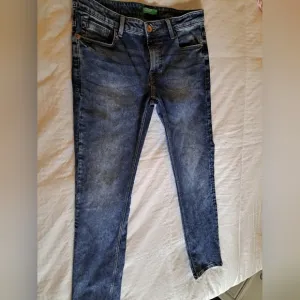 United Colors Of Benetton Jeans Size 34 X 31 Euc