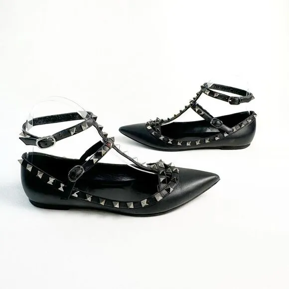 VALENTINO Black Rockstud Caged Flat Size 37.5 Pointed Toe Leather Gladiator Shoe