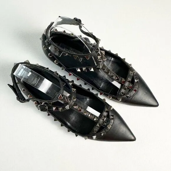 VALENTINO Black Rockstud Caged Flat Size 37.5 Pointed Toe Leather Gladiator Shoe