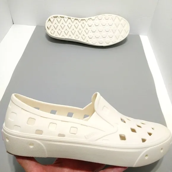 Vans TRK Slip-On Shoes, NWT, Size 10| EUR 43
