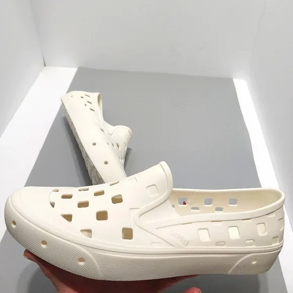Vans TRK Slip-On Shoes, NWT, Size 10| EUR 43