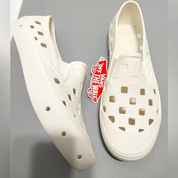 Vans TRK Slip-On Shoes, NWT, Size 10| EUR 43