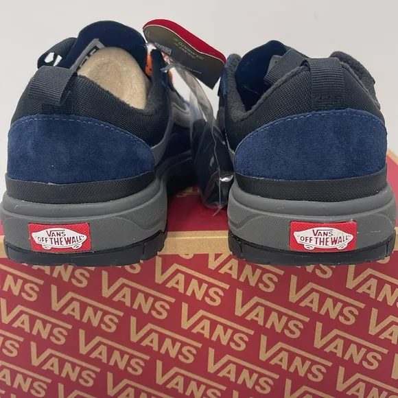 Vans WMNS Blue and Orange Sneakers Ultrarange ExoDress Blues/BlackVN0A5KS4LKV