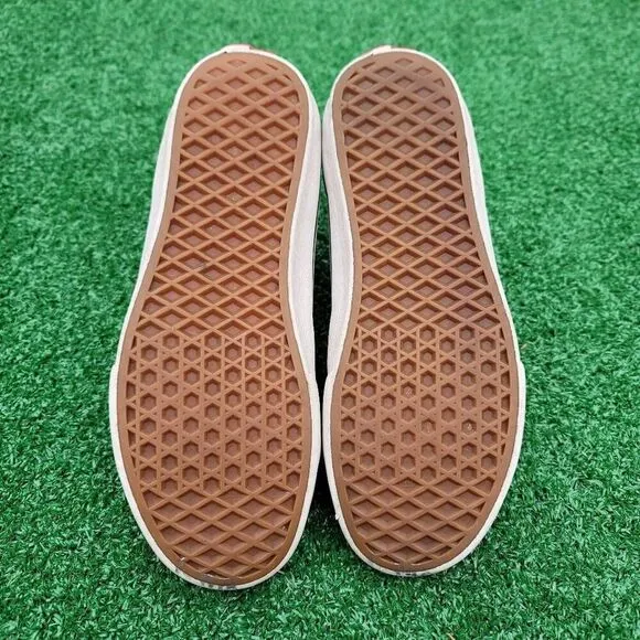VANS PLD SKOOL - Men's Shoes - SIZE 6  Women's shoes - SIZE 7.5