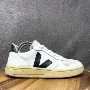 Veja V-10 Men's 8 White Black Sneakers Leather Lace-Up Low Top Athletic Casual