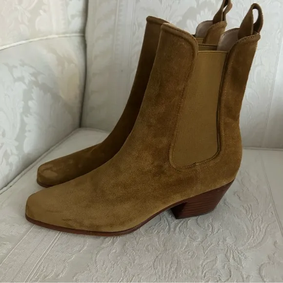 Veronica beard Lada Chelsea western style suede boots women size 8.5