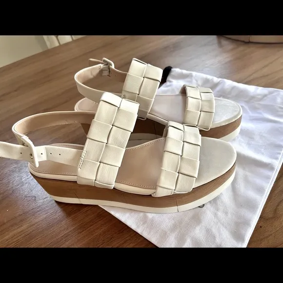 Veronica Beard Platform Sandals size 9