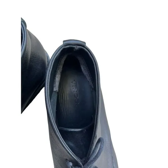 VINCE Gregory Chukka Leather Boot‎ in Black, Size 11
