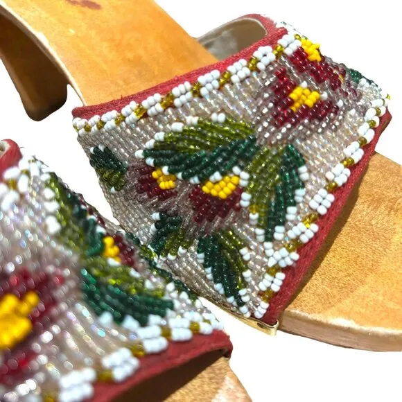 Vintage 70s Beaded Hand Carved Wooden High Heel Mule Sandals Tropical VLV Pin-up