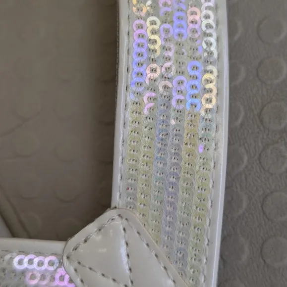 Vionic Tide Sequins Sandals with Orthaheel® Technology