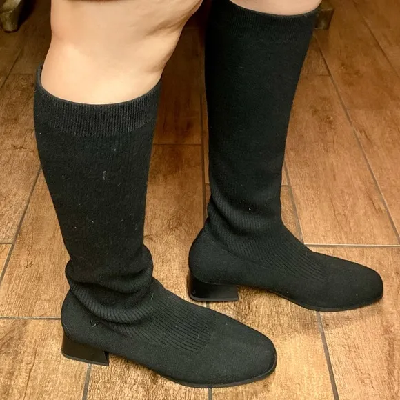 VIVAIA Square-Toe Water Repellent Wool Knee-High Boots (Tara Pro) Size 41