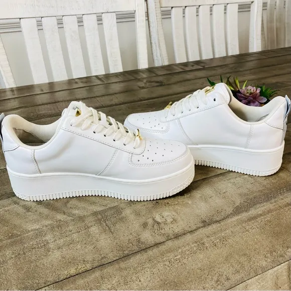 Windsor Smith Perforated Racerr White Platform Shoes Women's Size 9