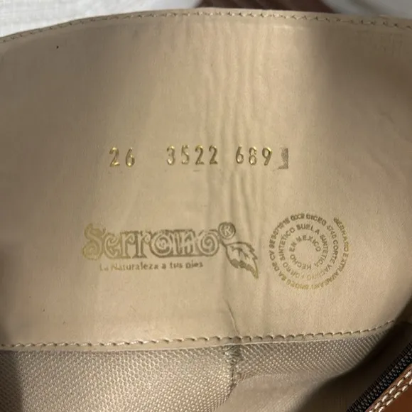 Women’s 9.5 Gorgeous camel brown leather zip up David Serrano handcrafted boots
