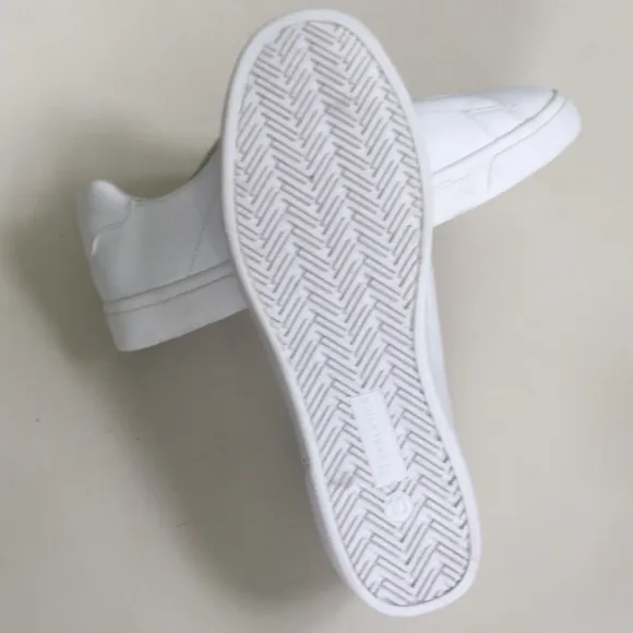 Women's Fabletics White Laurel Shoes Size 10