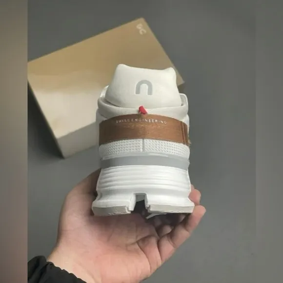 👟🥿Womens On Cloudnova White Pearl Running Shoes👟🥿